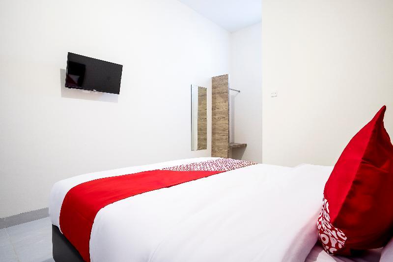 Super Oyo Capital O 873 Kamani Homestay Syariah Medan Exteriör bild